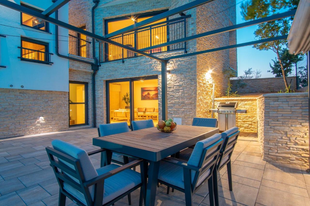 Perla Nera Heated Pool & Sauna Stan Trigraci Exterior foto